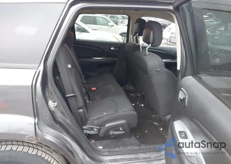 2015 Dodge Journey Sxt z USA, uszkodzony, nr VIN 3C4PDCBB3FT696996